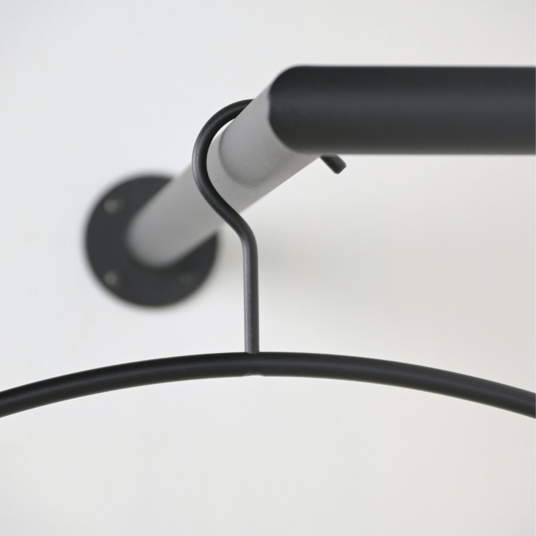 Kledinghanger zwart detail