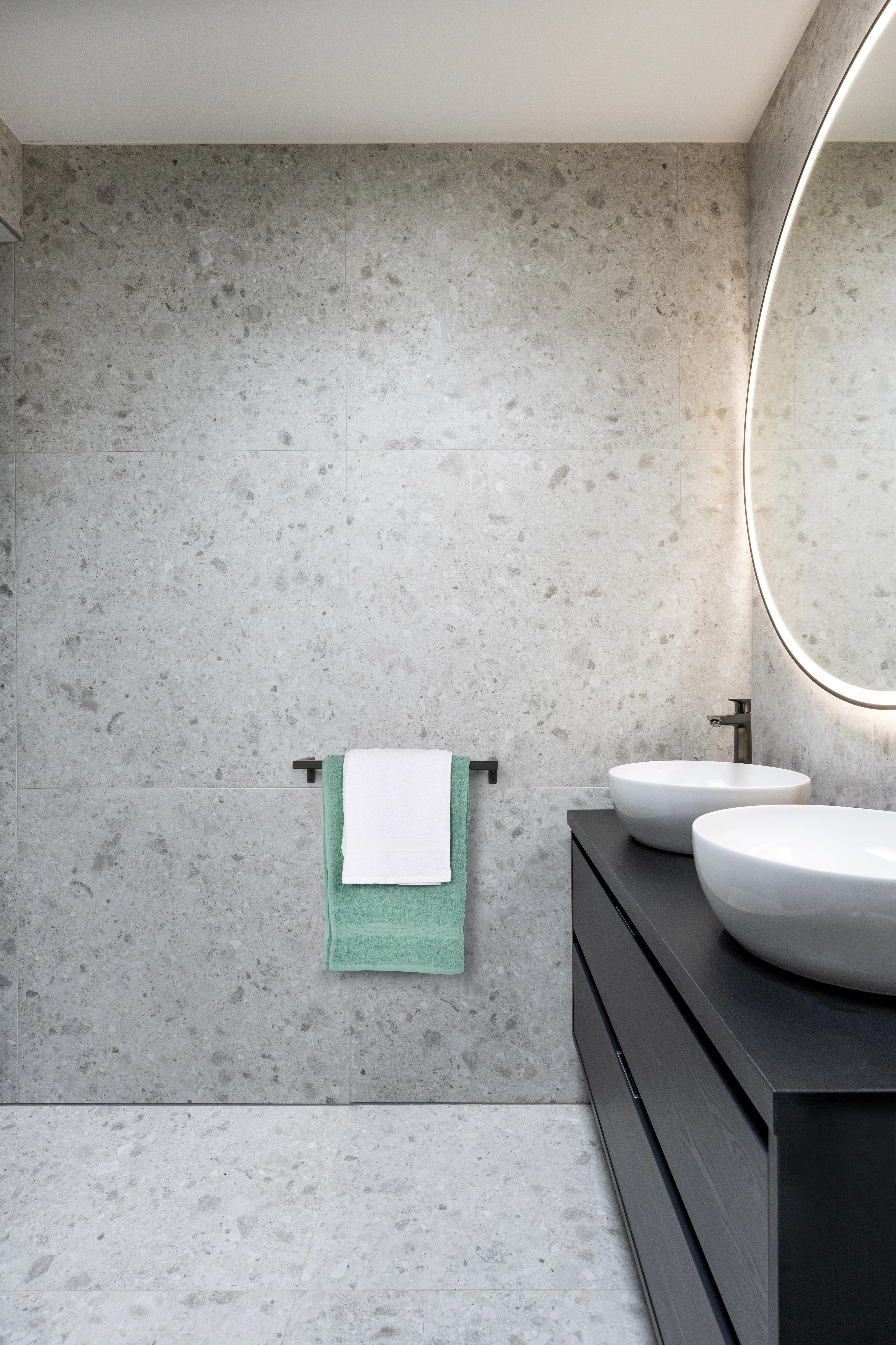 LIROdesign Handtuchhalter Lissabon - 35cm